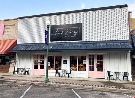 Retail space for Sale at 107 W Court Square in Covington