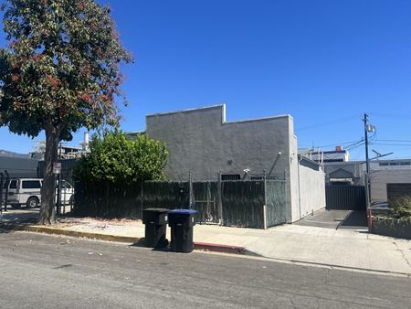 Industrial space for Rent at 218 W Palm Ave in Burbank