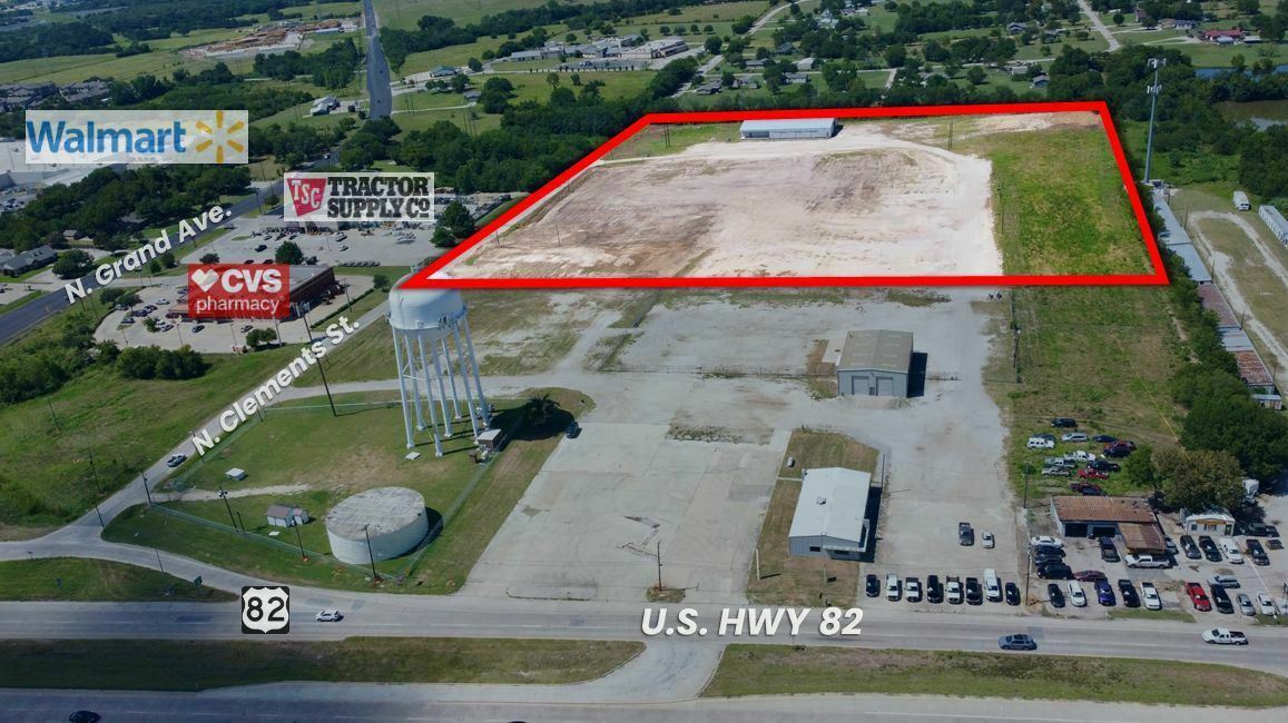IOS: 20,700 SF Industrial on ±24.56 Acres (Divisible)