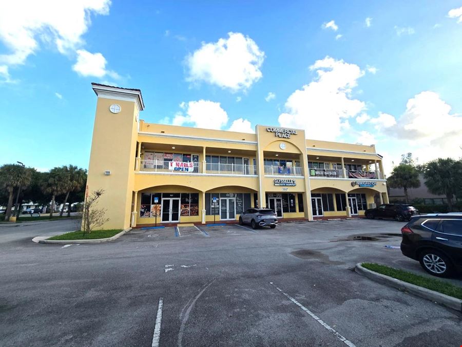 Corner Storefront retail space 1,000 SQFT