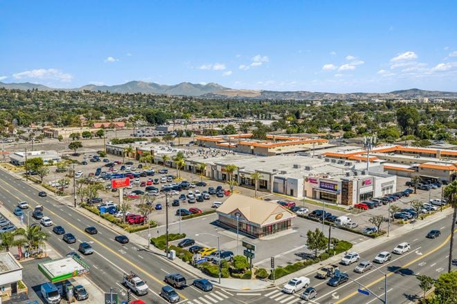 Chino Towne Center Plaza