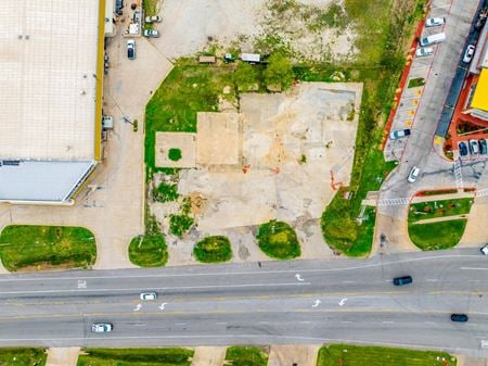 Photo of commercial space at 1706 State Highway 34 in Terrell
