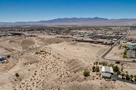 1707 E Havasupai Dr