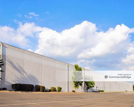 Industrial space for Rent at 37 Runway Road in Levittown
