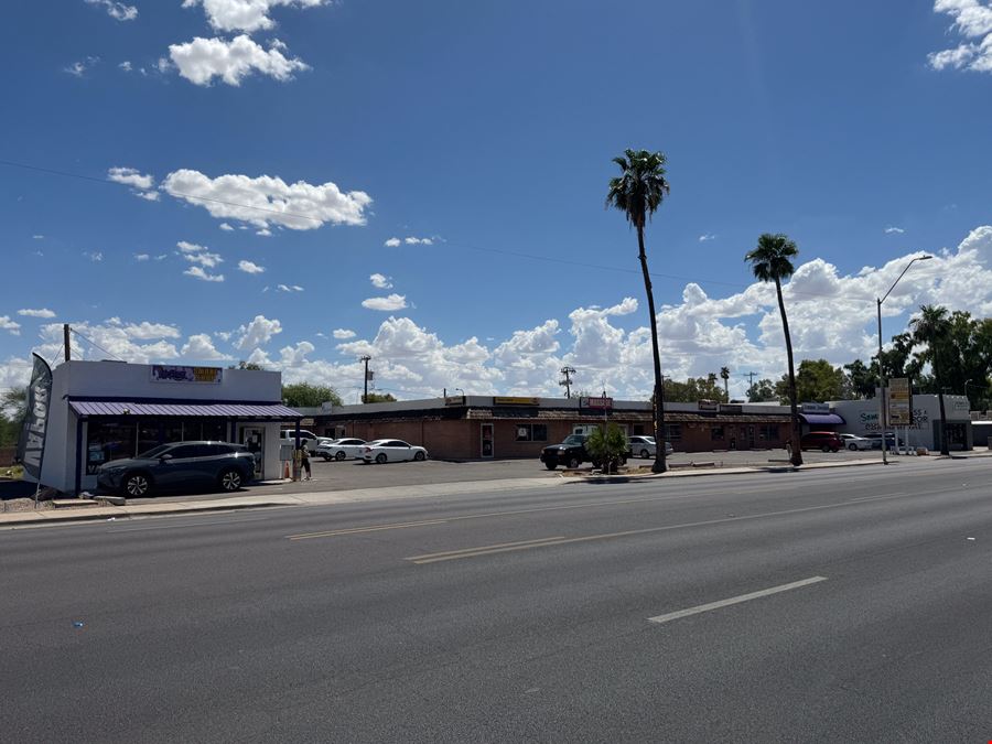 505, 507, 513, 517 E Florence Blvd