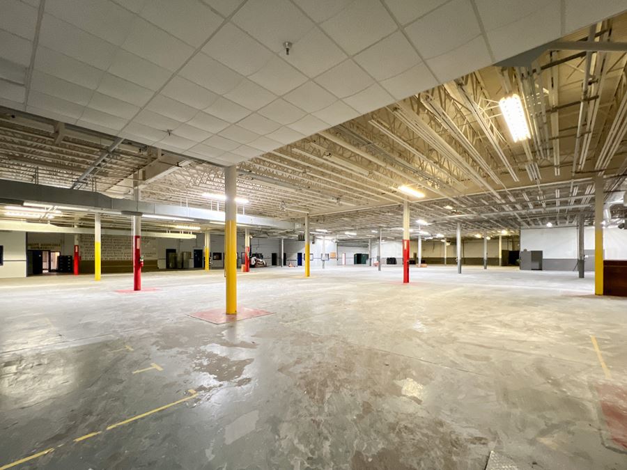 Production & Warehousing Facility (±81,500 SF) in Elmwood For Lease