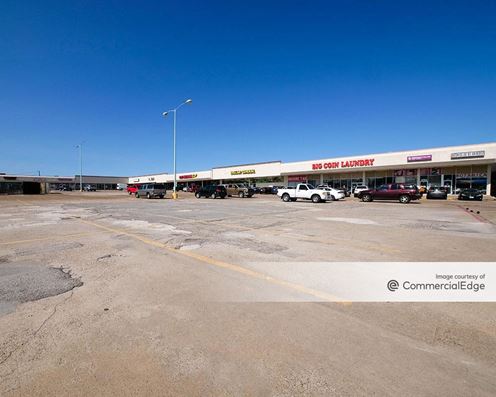 ClubHill Shopping Center