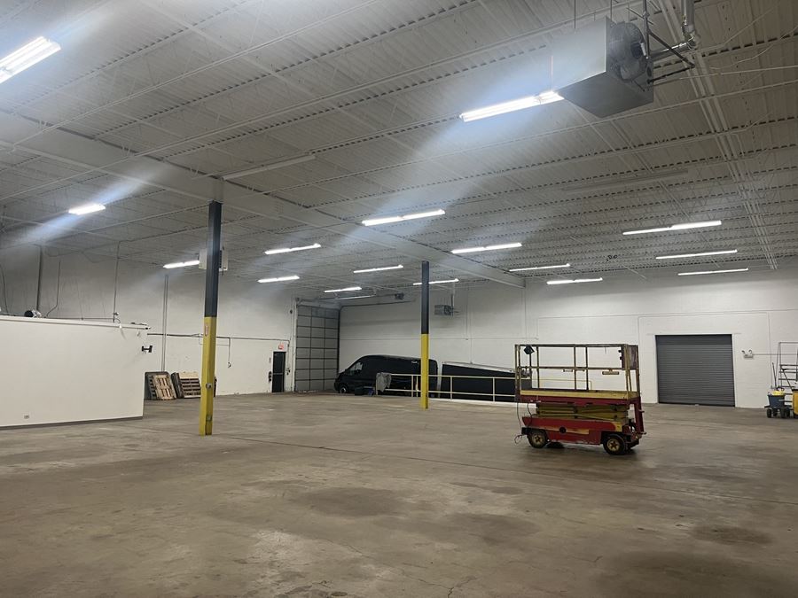 Palatine Commerce Center