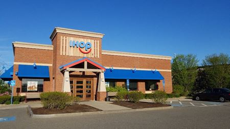 Photo of commercial space at 224 S River Rd in Bedford