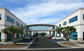 1923-1957 Eastman Ave - Xus Tech Centre