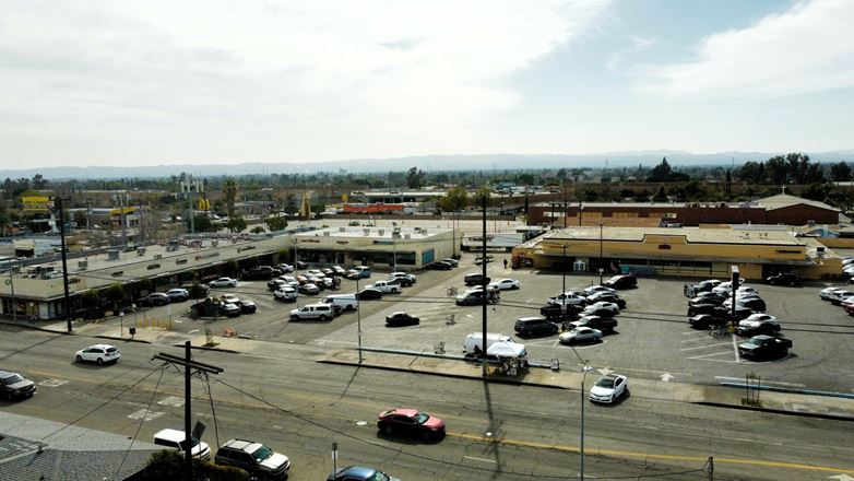 PACOIMA SHOPPING CENTER
