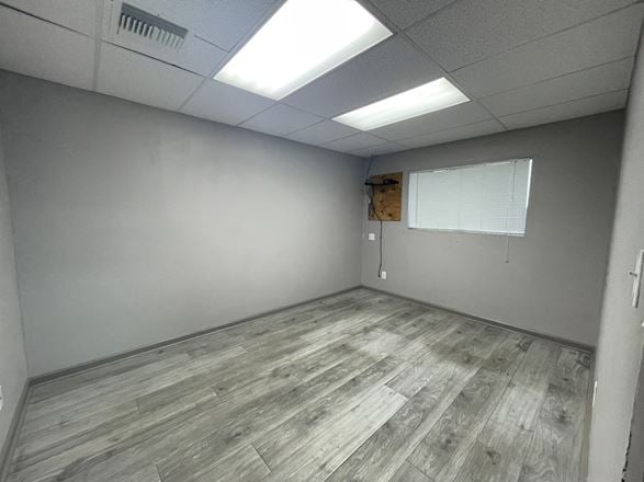 Retail & Warehouse For Sale | Pensacola