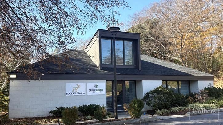 For Sale or Lease | ±5,500-SF Shared Office Building in Downtown Greenville