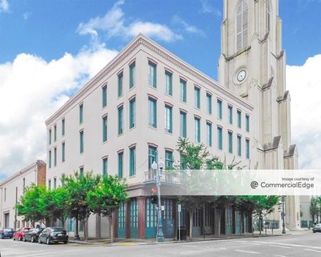 Commercial space for Rent at 700 Camp Street in New Orleans