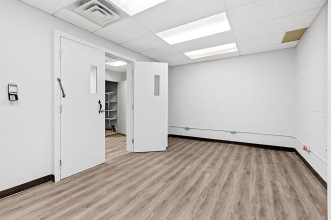 155 Terence Matthews Crescent unit 1&8