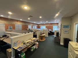 51 E Huntington Dr