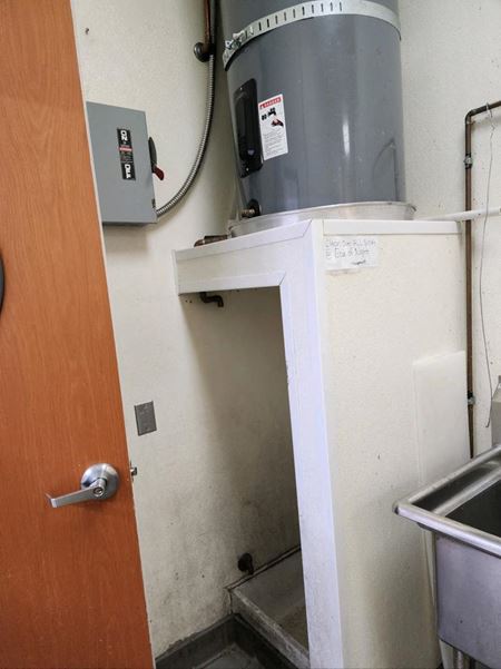 312      Space Photo Gallery 9