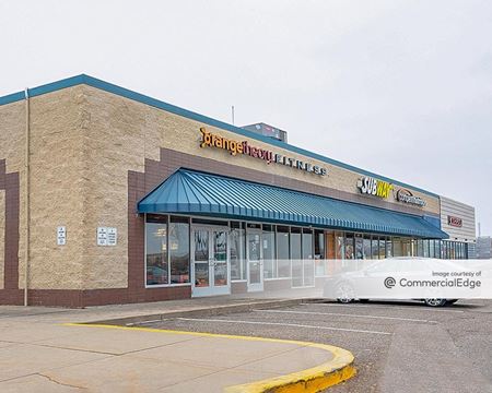 Retail space for Rent at 4789 County Road 101 in Minnetonka