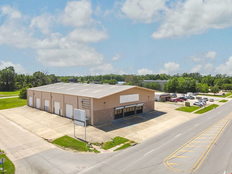 S Choctaw Dr Office Warehouse with Functionality and Access