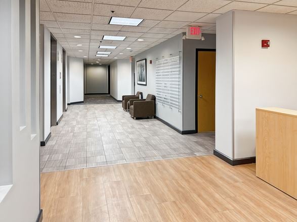 KS, Overland Park - Corporate Woods