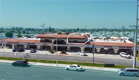 Retail space for Rent at 1011 N Azusa Ave in Covina