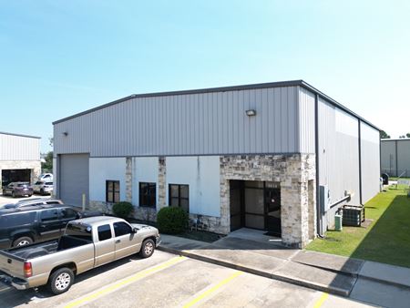 Office space for Rent at 6614 Bourgeois Rd in Houston