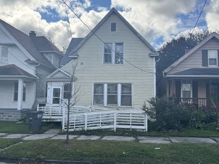 Multi-Family space for Sale at 8-unit Investment Sale in Toledo