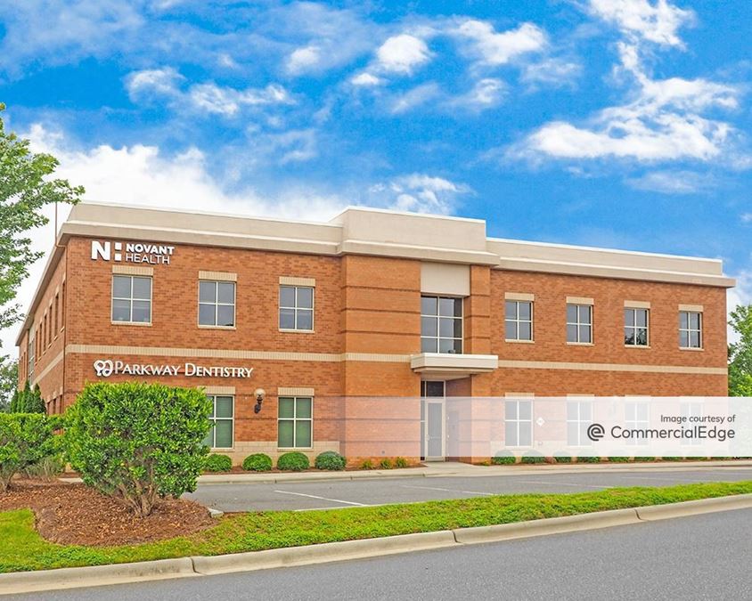 Parkway Crossing 11940 Carolina Place Pkwy 11940 Carolina Place