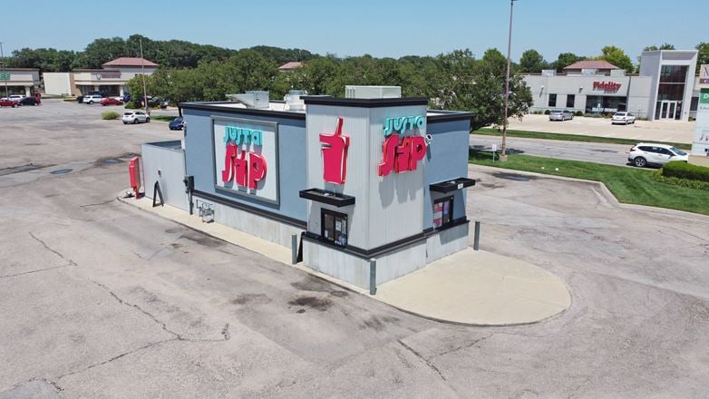 DRIVE-THRU KIOSK BUILDING