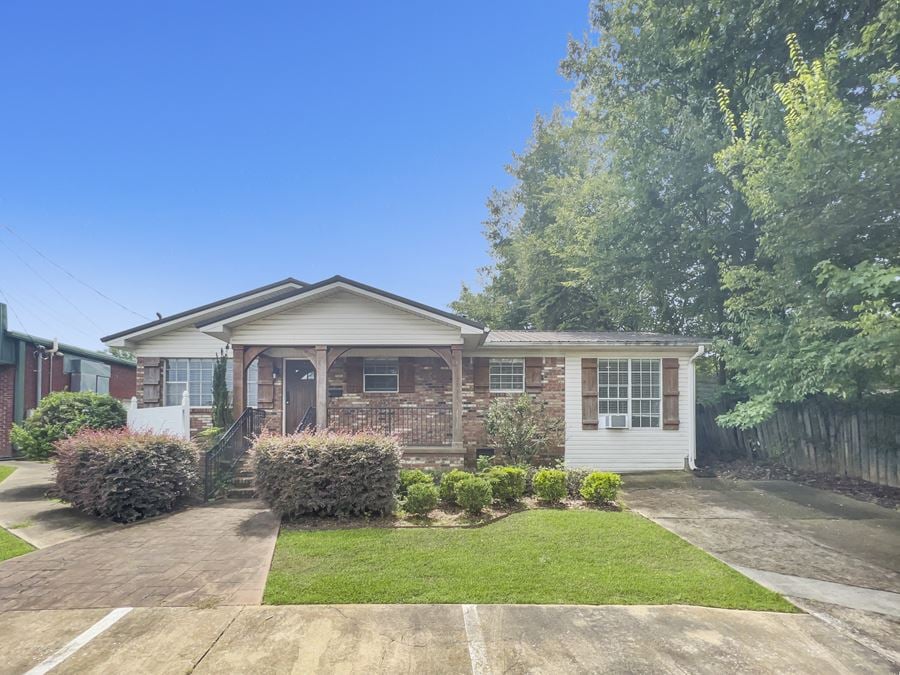 3801 Mill Creek Ln