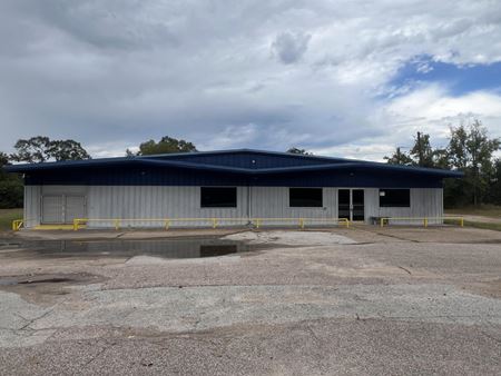 Retail space for Sale at 14042 Old Highway 59 N in Splendora