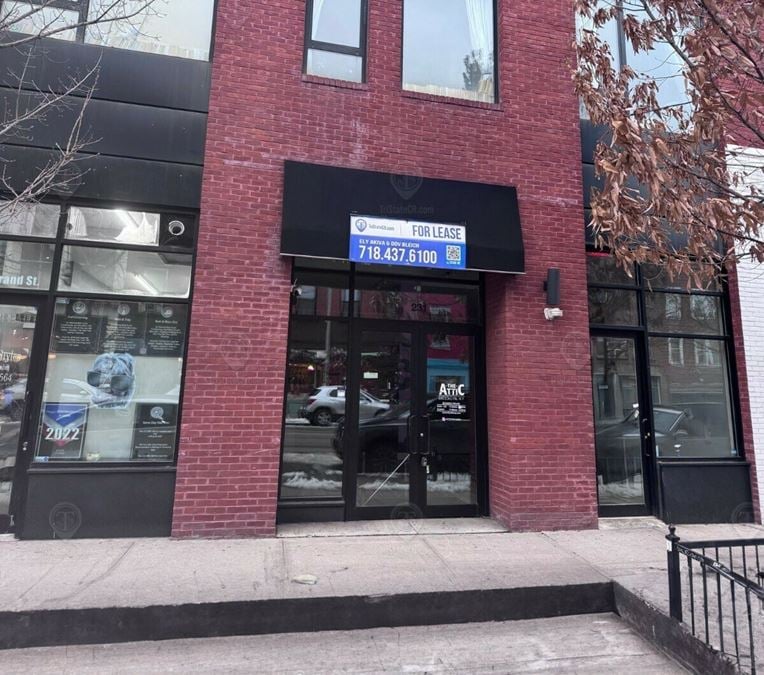 1,800 SF | 231 Grand Street | White Boxed Retail Space For Lease