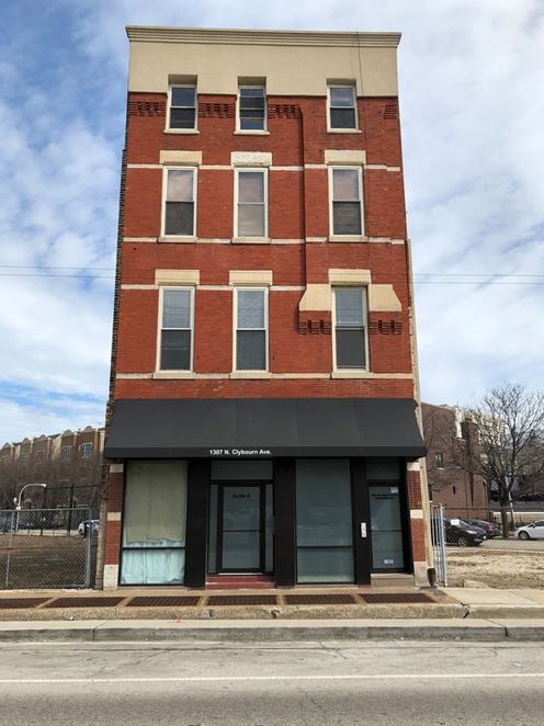 1301-5 N Clybourn