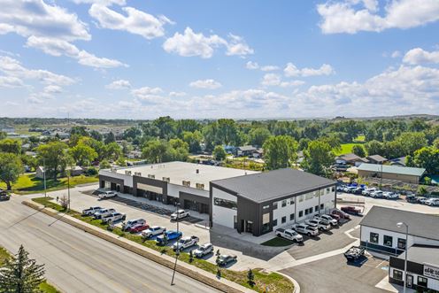 New Construction Retail / Warehouse Units