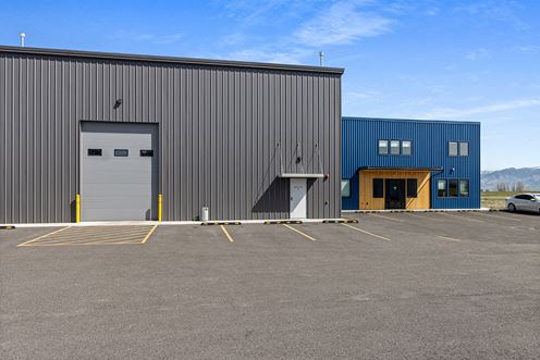 9,750 SF Prime Warehouse Space