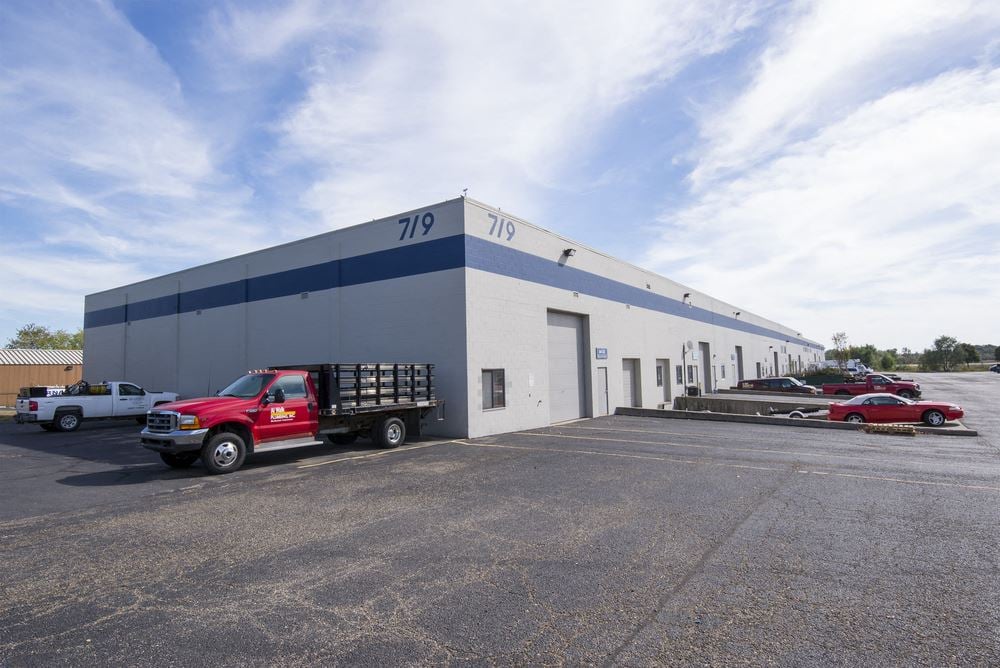 727 W Ellsworth Rd - 727 W Ellsworth Rd | Industrial Space