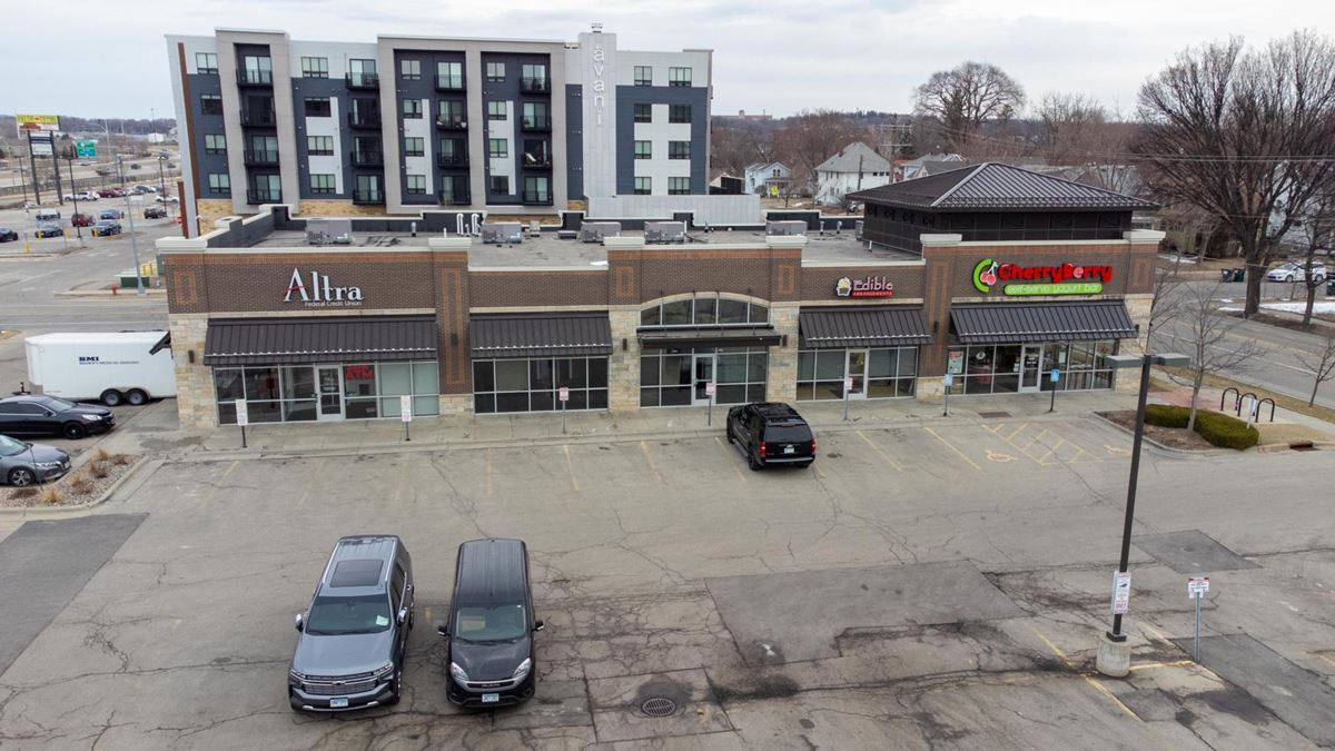 123 16th Avenue SW - Shoppes on 2nd