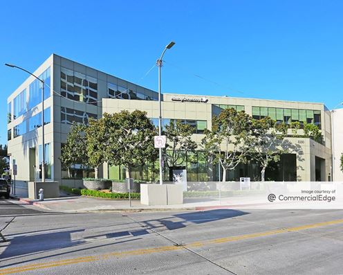 8350 Wilshire Blvd