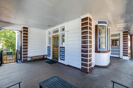Mansion by the Square- Fully Remodeled, Furnished 10 unit Apartment Building