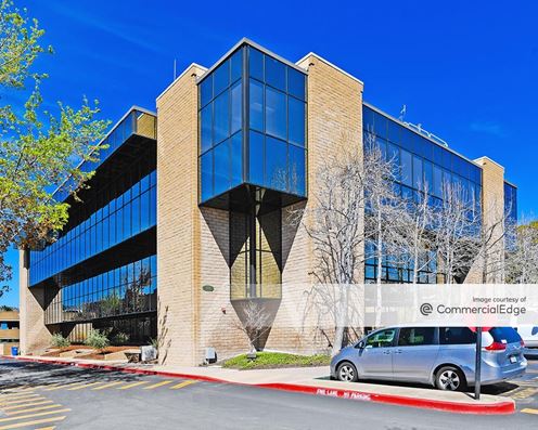 Walter Center - 3190, 3196 & 3220 South Higuera Street
