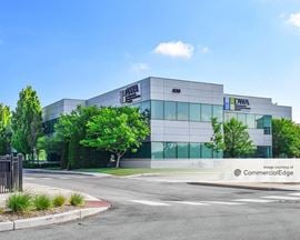 Lakeside Corporate Centre