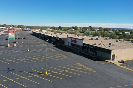 Retail space for Rent at 1000 E. Broadway Street in Sweetwater