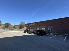 900 Main St