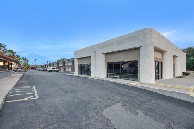 4815 E Main St