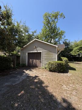 Owner User/Office + Warehouse in Hanahan- 1508 SF office and 725 SF storage building