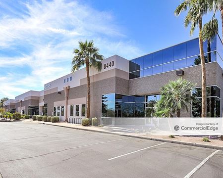 Warner Crossing Business Park - 8440 South Hardy Drive - Tempe