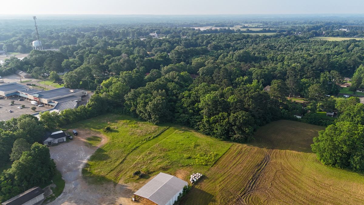+/- 7.13 acres in Canton, Mississippi For Sale
