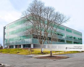 400 Alexander Park