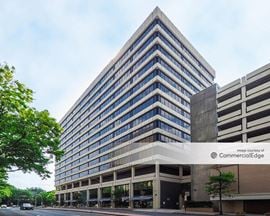 White Plains Plaza