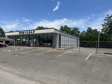 Retail space for Rent at 6534 NW 36th St in Bethany